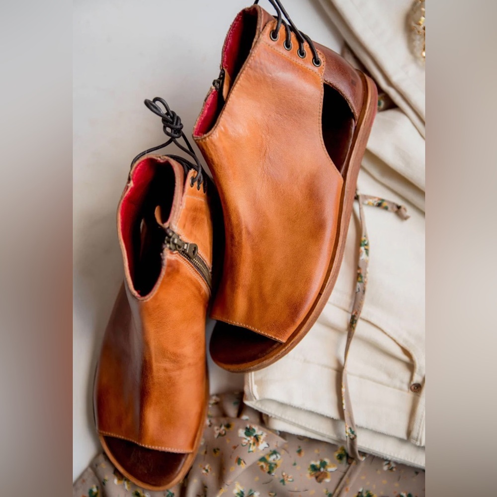 Bed Stu Zoraida Leather Sandals Pecan Almond Rustic